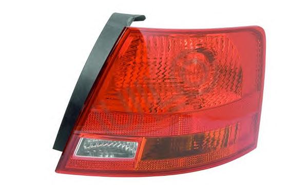 A4 04-08 KOMBI ФОНАРЬ НАРУЖНЫЙ ПРАВЫЙ A4 04-08 KOMBI ФОНАРЬ НАРУЖНЫЙ ПРАВЫЙ